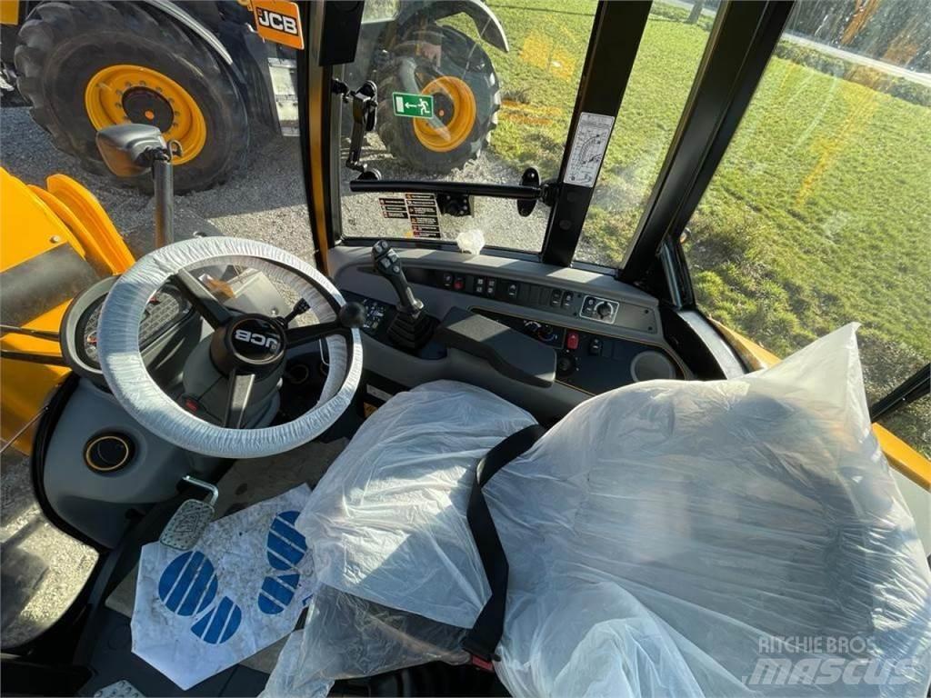 JCB TM 220 Agri  휠로우더