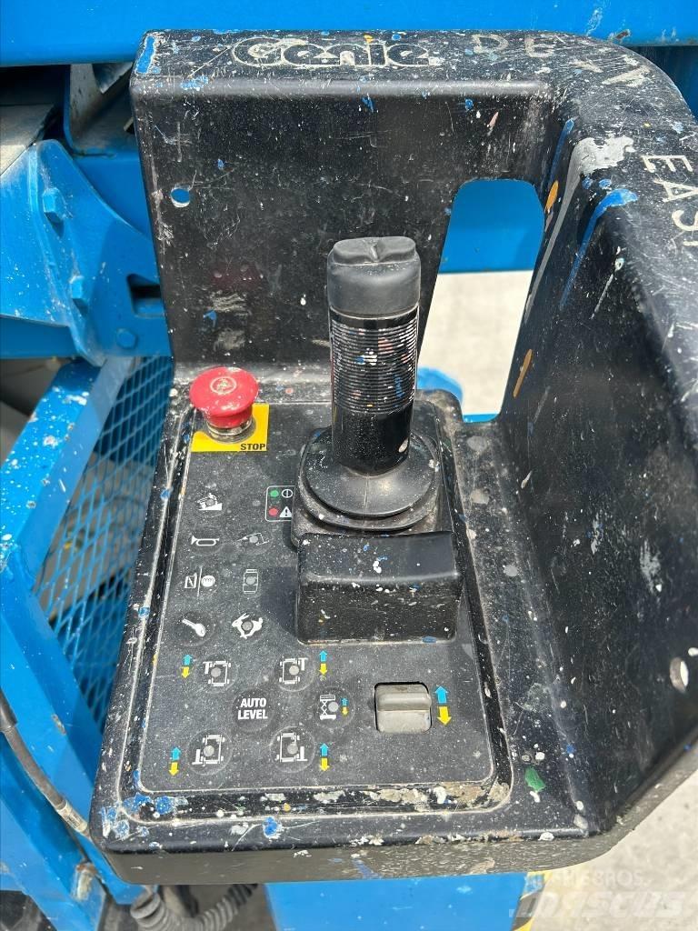 Genie GS 3384 RT 가위형 리프트