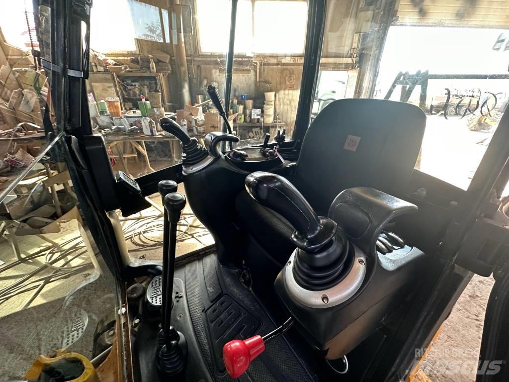 JCB 8018 소형 굴삭기 7톤 미만
