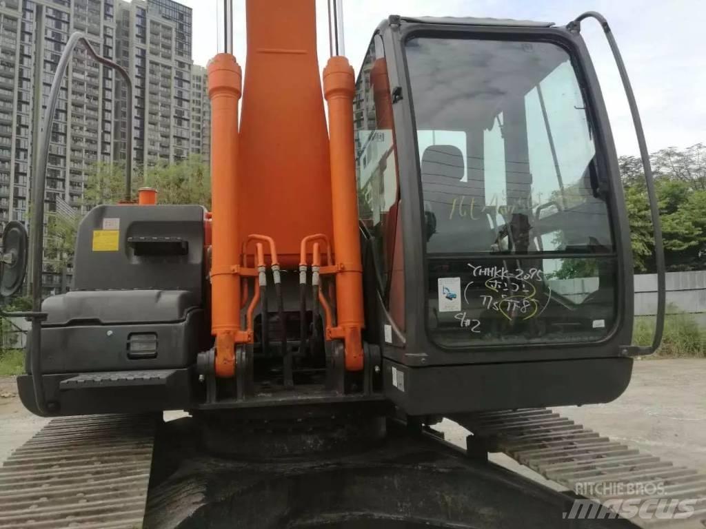 Hitachi zx200 대형 굴삭기 29톤 이상