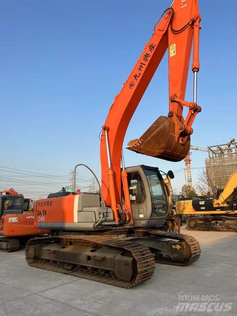 Hitachi ZX 240 대형 굴삭기 29톤 이상