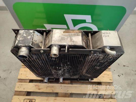Merlo P34.7 cooler 라디에이터