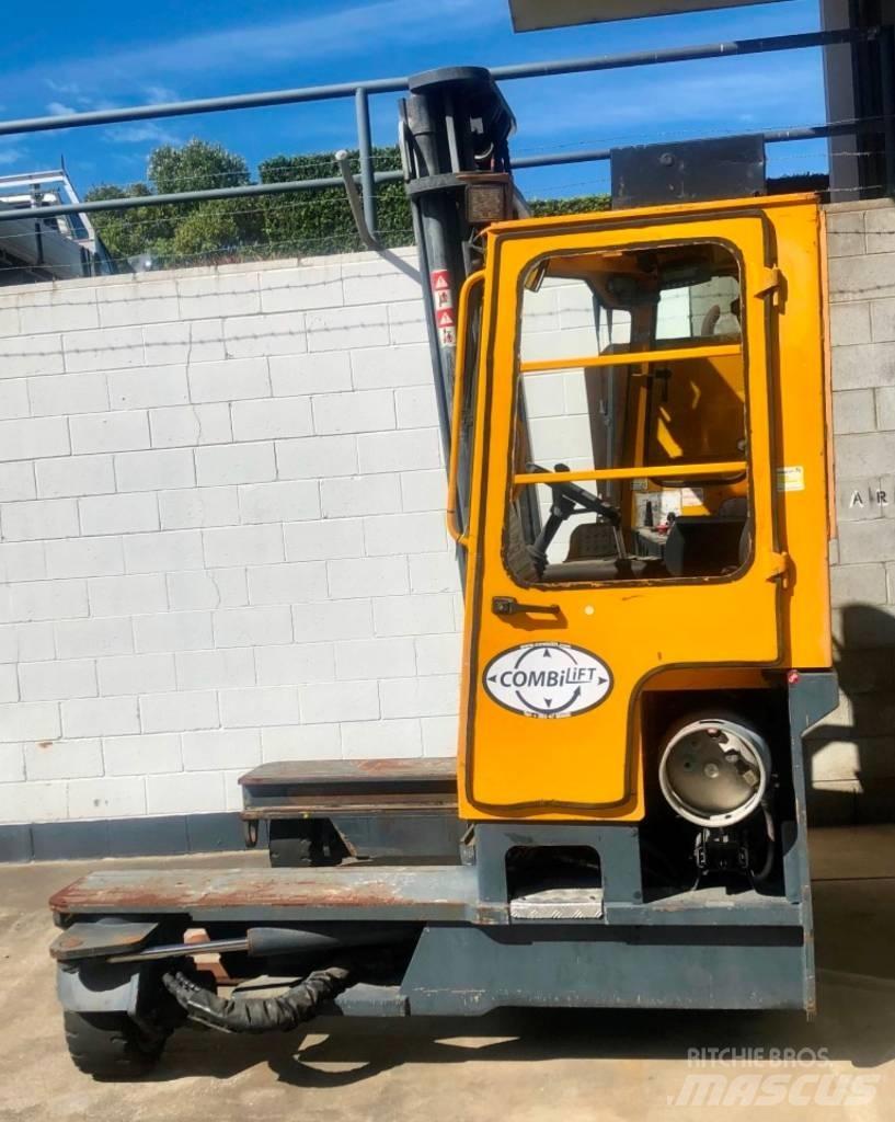 Combilift C4000 사이드로더