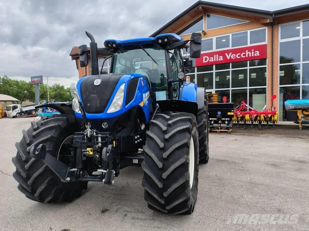 New Holland T 7.245 트랙터