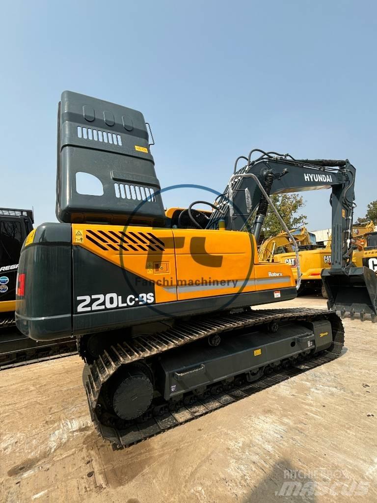 Hyundai 220LC 중형굴삭기 7톤-28톤