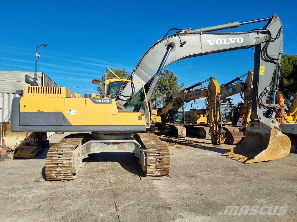 Volvo EC300DNL 대형 굴삭기 29톤 이상