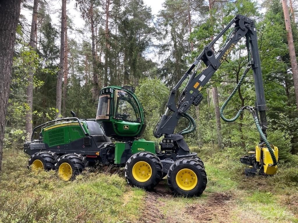 John Deere 1170G 8WD 원목 하베스터