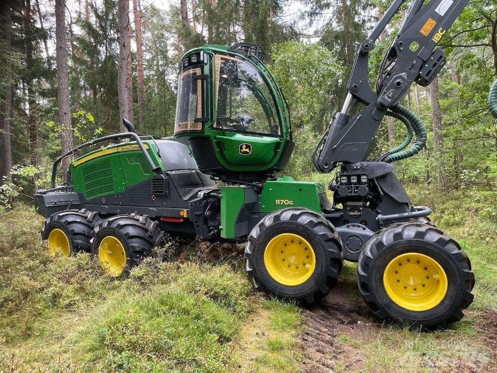 John Deere 1170G 8WD 원목 하베스터