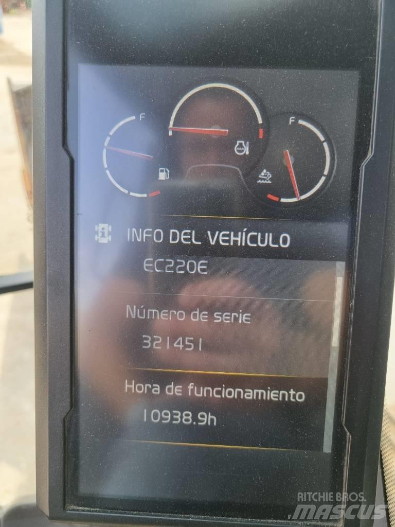 Volvo EC220EL 대형 굴삭기 29톤 이상