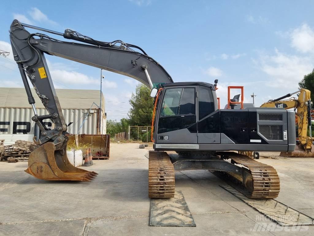 Volvo EC220EL 대형 굴삭기 29톤 이상