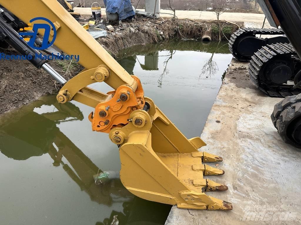 CAT 303 CR 소형 굴삭기 7톤 미만
