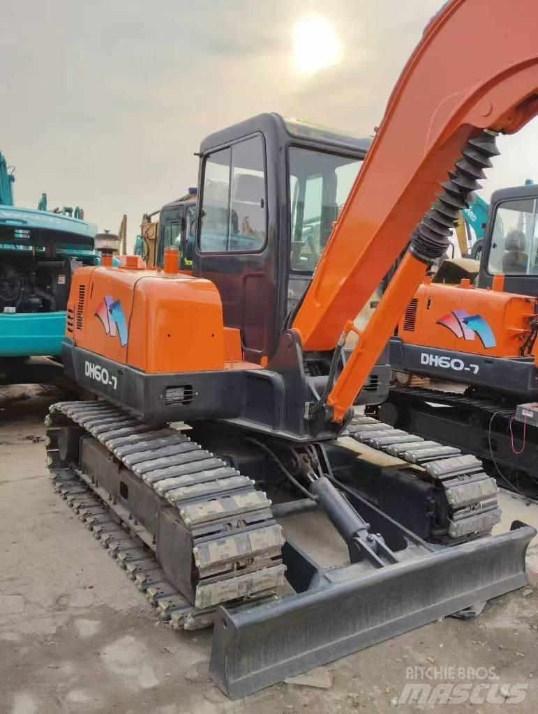 Doosan 55 대형 굴삭기 29톤 이상