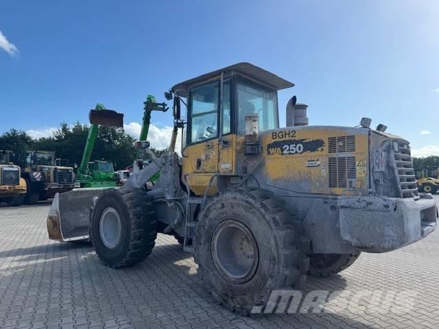 Komatsu WA 250-5  휠로우더