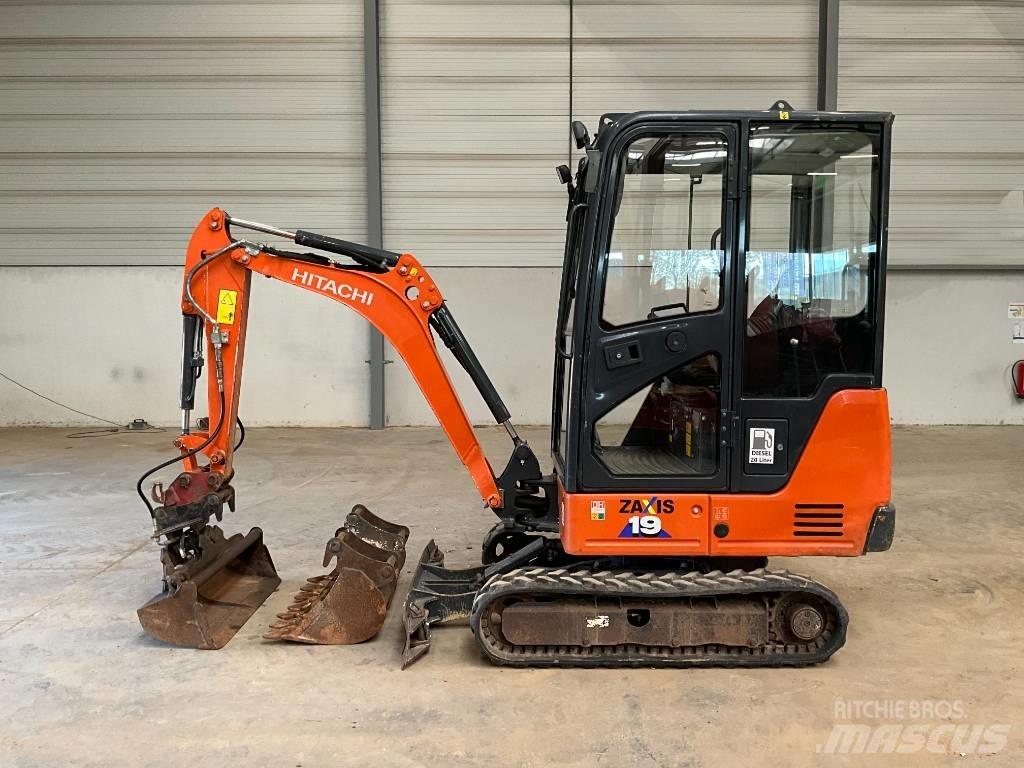 Hitachi ZX 19-6 CR 소형 굴삭기 7톤 미만