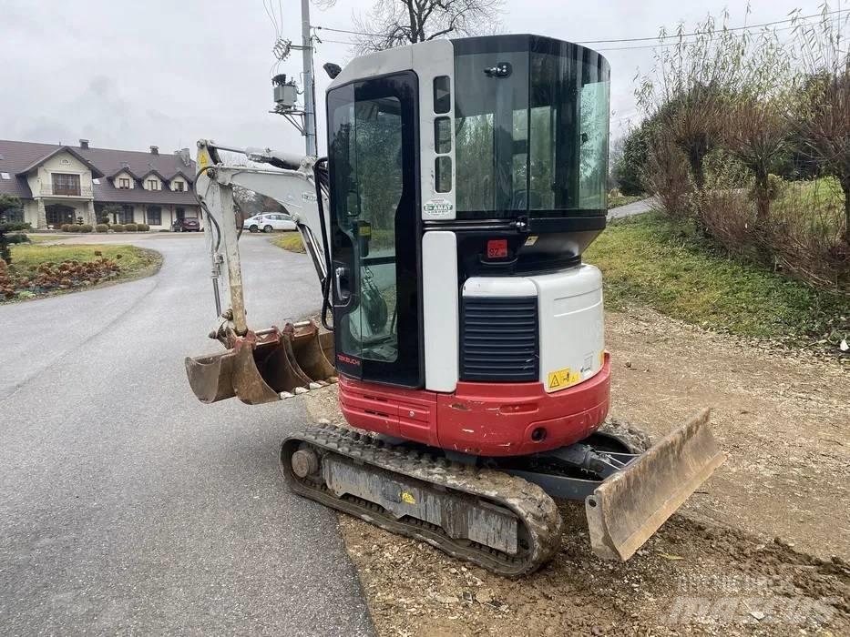 Takeuchi TB 23 R 소형 굴삭기 7톤 미만