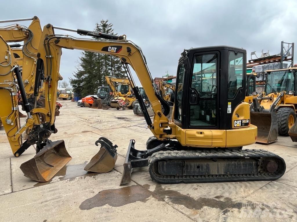 CAT 305.5E2 소형 굴삭기 7톤 미만