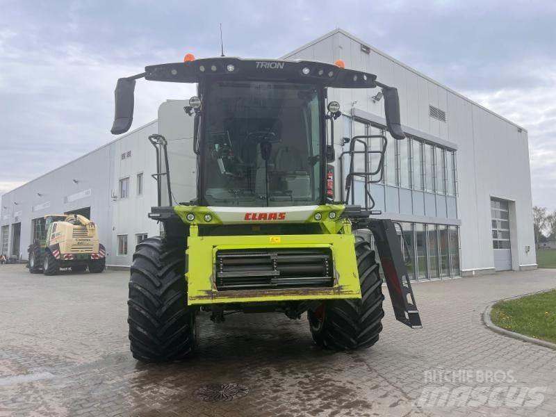 CLAAS TRION 520 콤바인 수확기