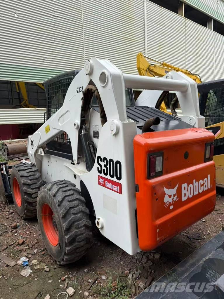 Bobcat S 300  스키드로더
