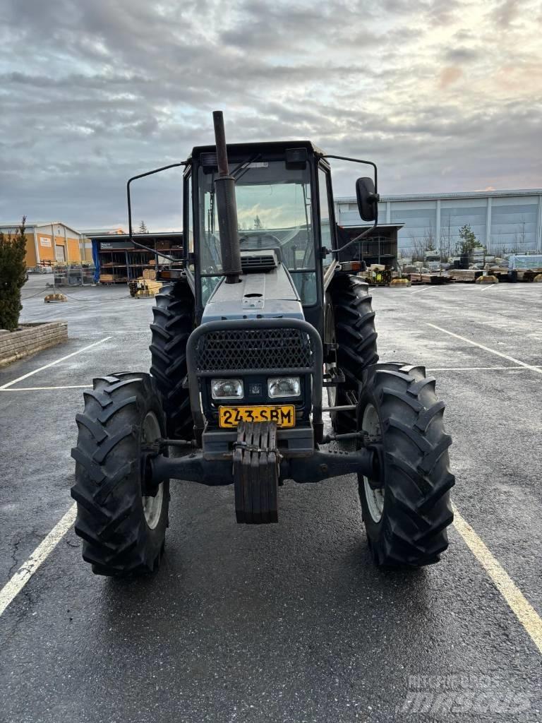 Valmet 565 Finlandia 트랙터