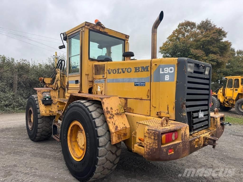 Volvo L 90  휠로우더