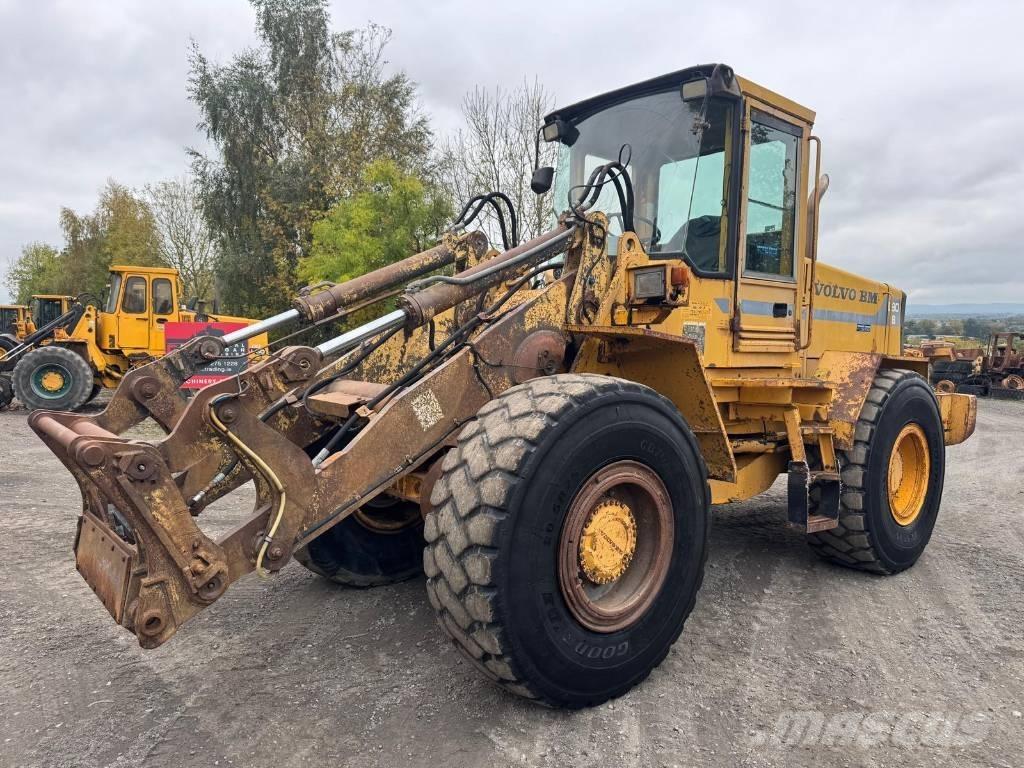 Volvo L 90  휠로우더
