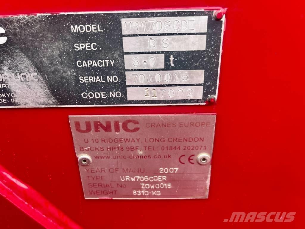 Unic URW 706 미니 크레인