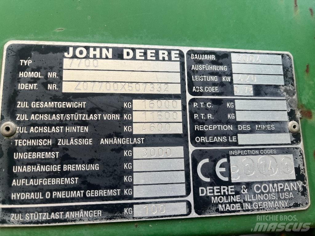 John Deere 7700 자동 초지기계