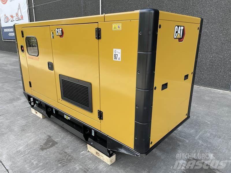CAT DE 110 E 2 디젤 발전기