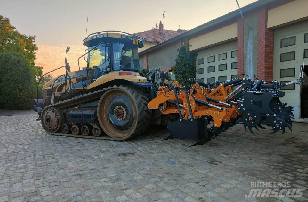Challenger MT 875 E 트랙터