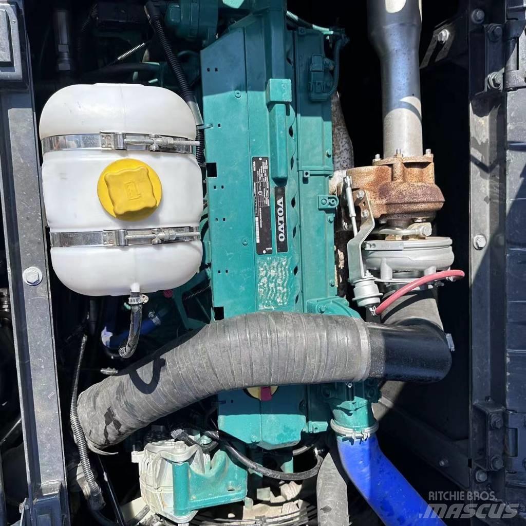 Volvo EC 240 대형 굴삭기 29톤 이상