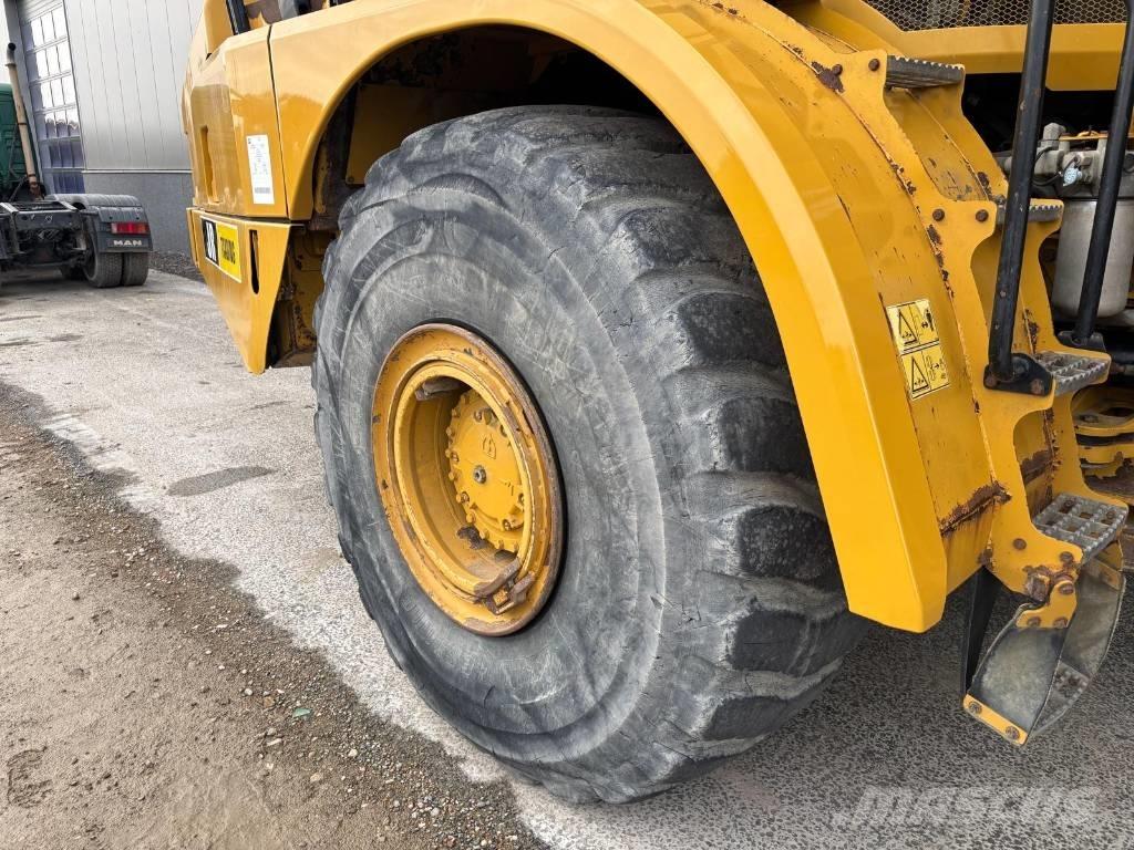 CAT 745 C 연결식 홀러