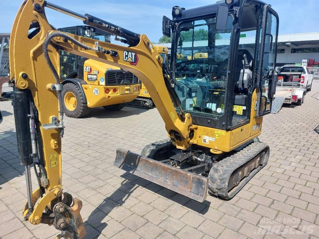 CAT 301.8 소형 굴삭기 7톤 미만