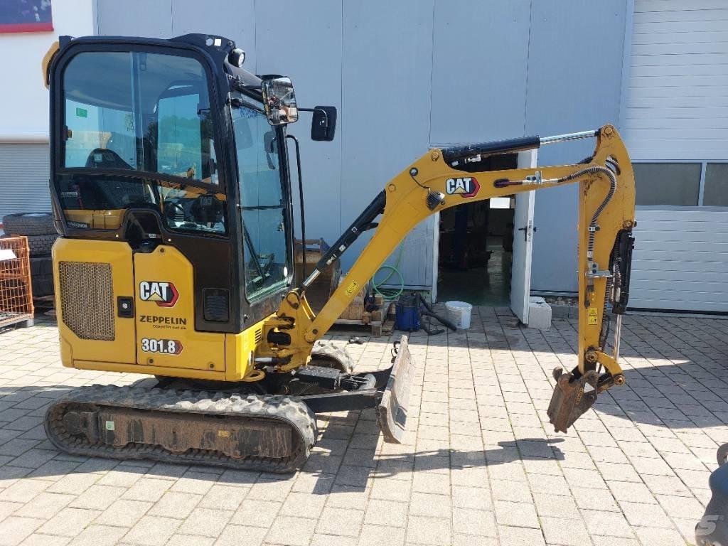 CAT 301.8 소형 굴삭기 7톤 미만