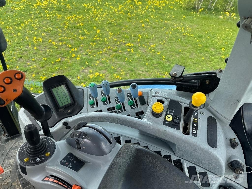 New Holland T 6070 트랙터