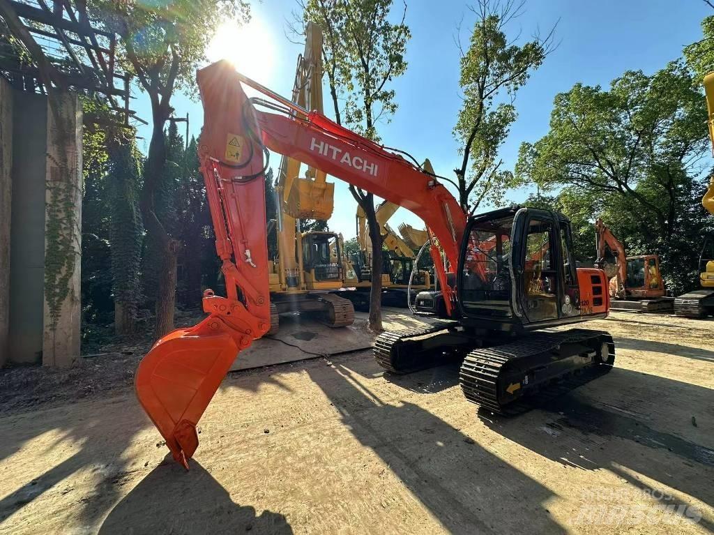 Hitachi ZX 120 대형 굴삭기 29톤 이상