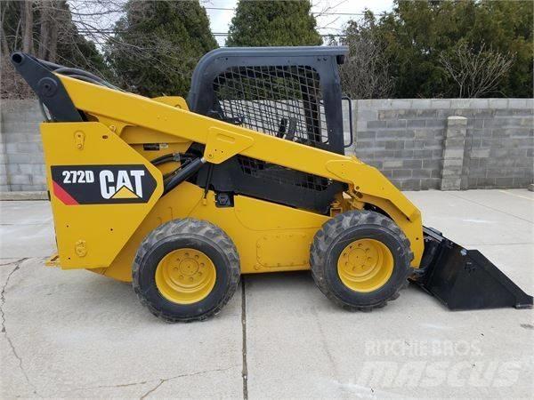 CAT 272 D  스키드로더