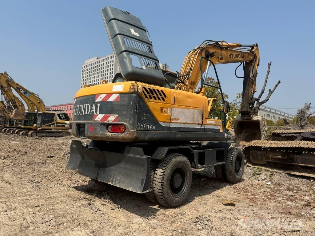 Hyundai R150W-9  휠 굴삭기