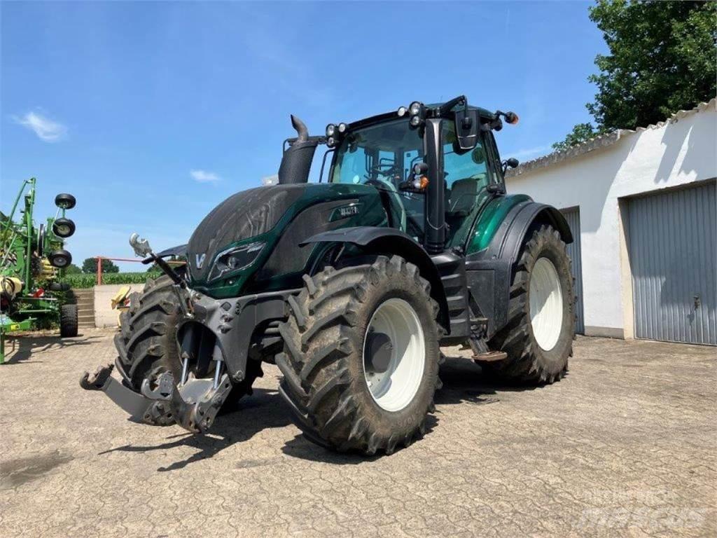 Valtra T154 Active 트랙터