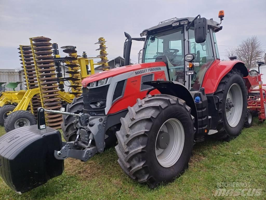 Massey Ferguson 7 S 트랙터