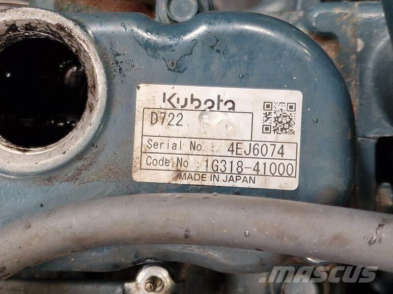 Kubota D722 엔진