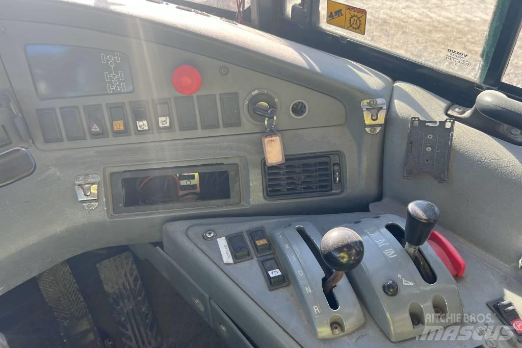 Volvo A 40 E 연결식 홀러