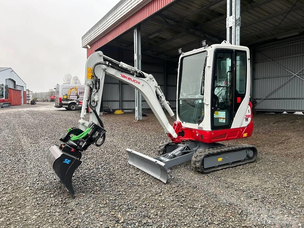 Takeuchi TB320 소형 굴삭기 7톤 미만