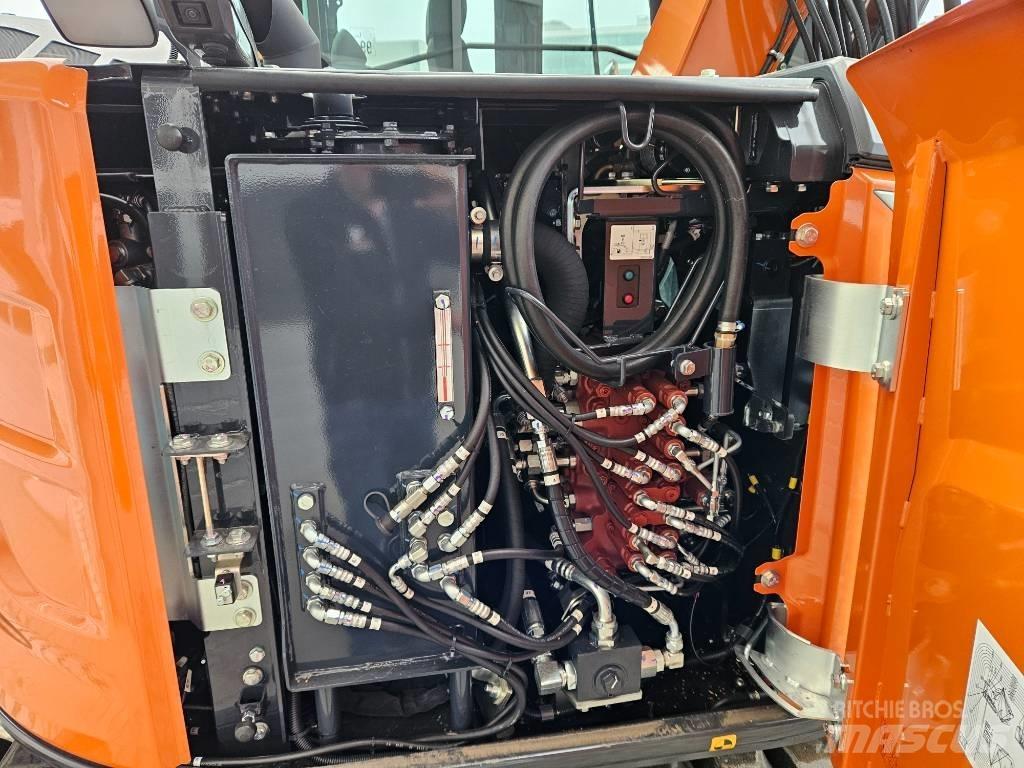 Hitachi ZX95US-7 중형굴삭기 7톤-28톤