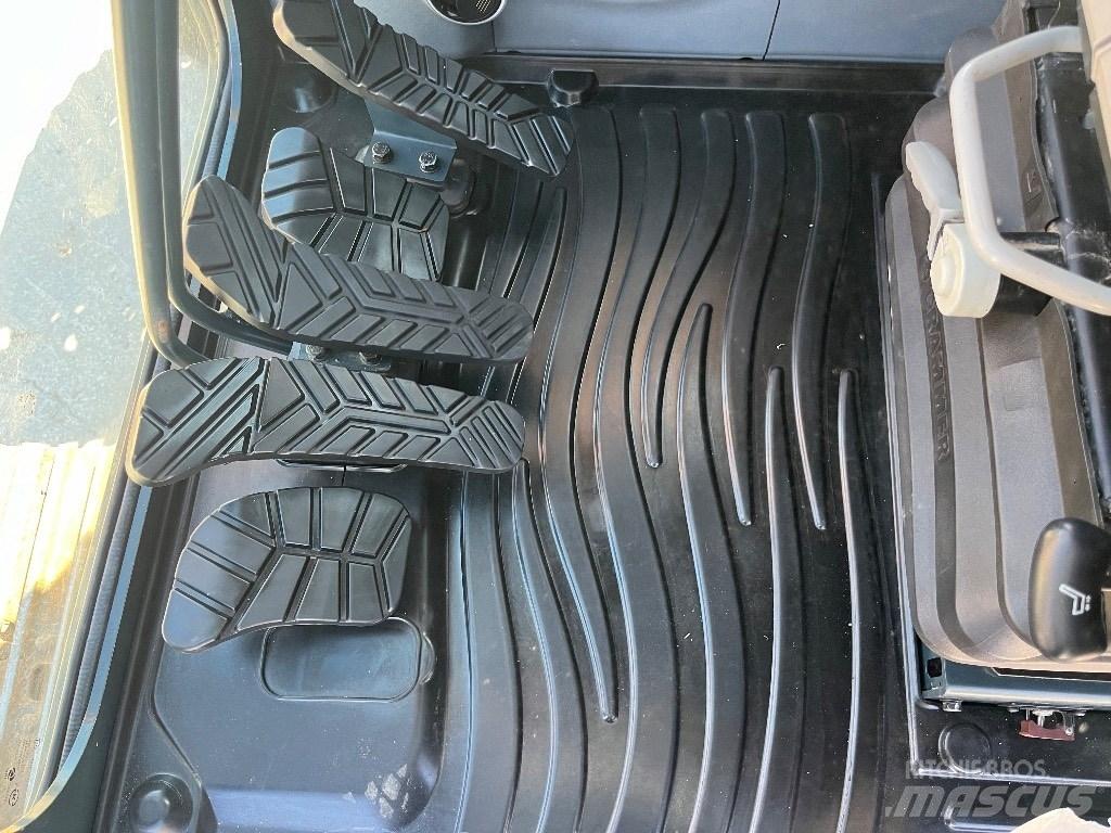 Hyundai HX140L 대형 굴삭기 29톤 이상