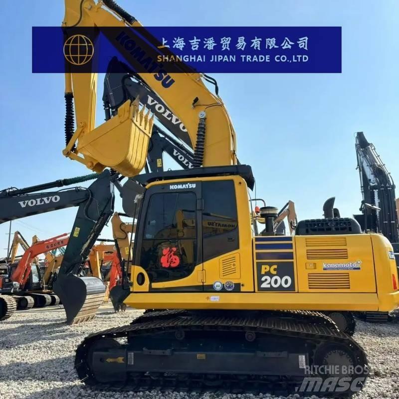 Komatsu PC 200 대형 굴삭기 29톤 이상