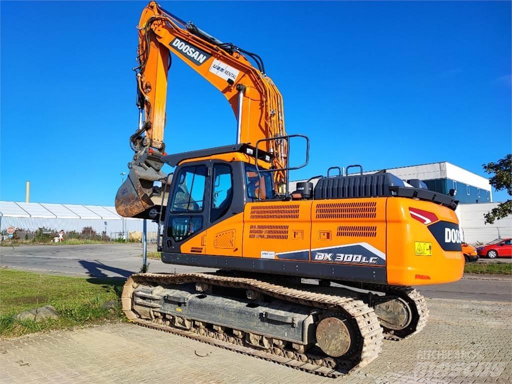 Doosan DX300LC-7 대형 굴삭기 29톤 이상