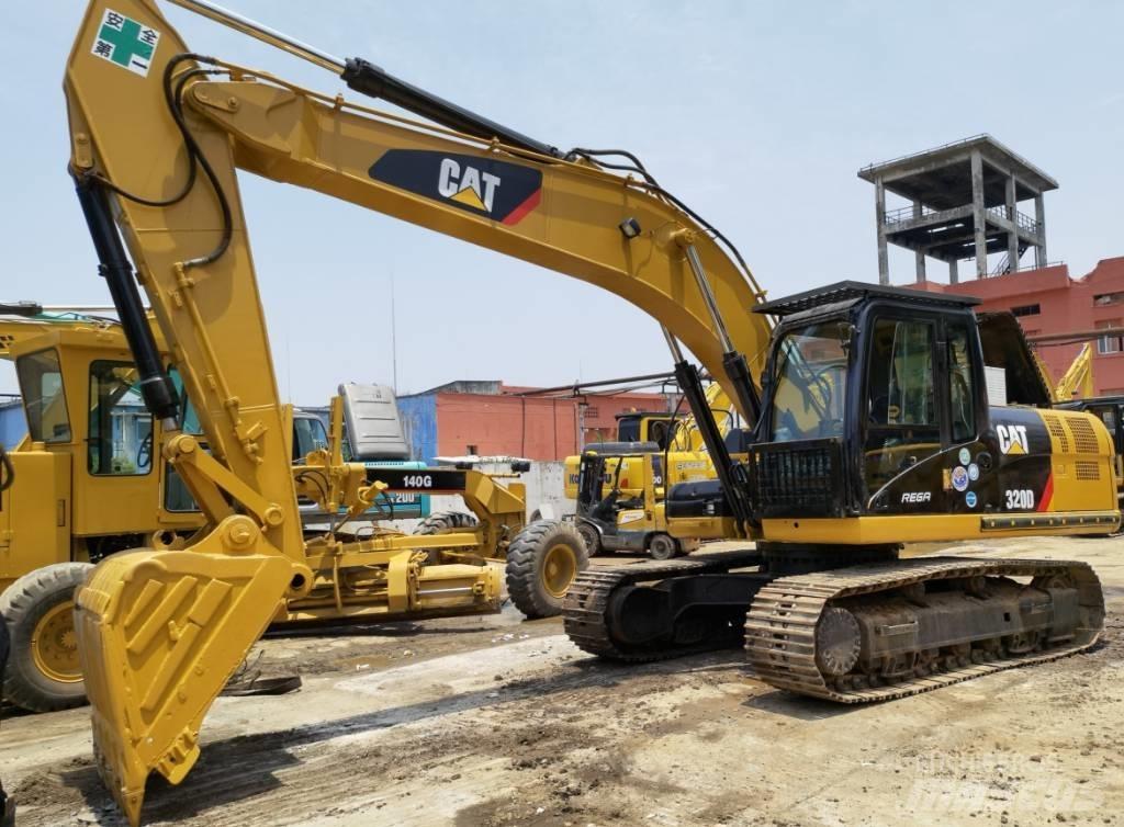 CAT 320d 대형 굴삭기 29톤 이상