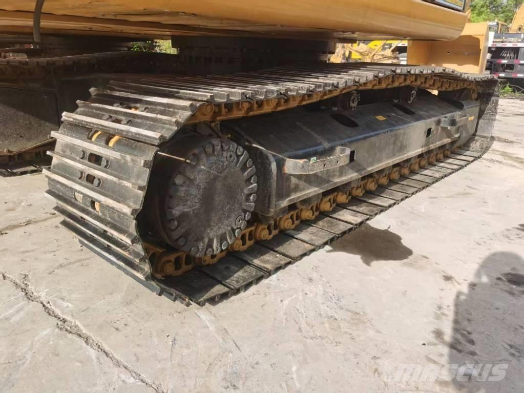 CAT 320D2 대형 굴삭기 29톤 이상