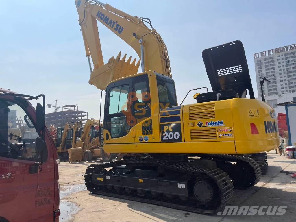 Komatsu PC 200-8 대형 굴삭기 29톤 이상