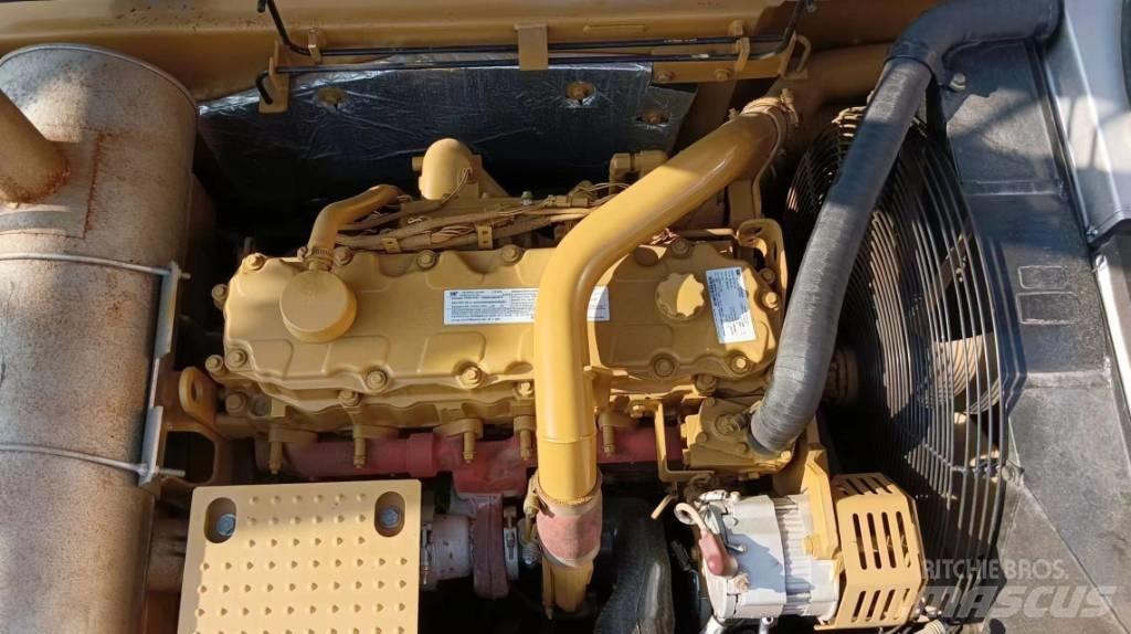 CAT 330D2L 대형 굴삭기 29톤 이상
